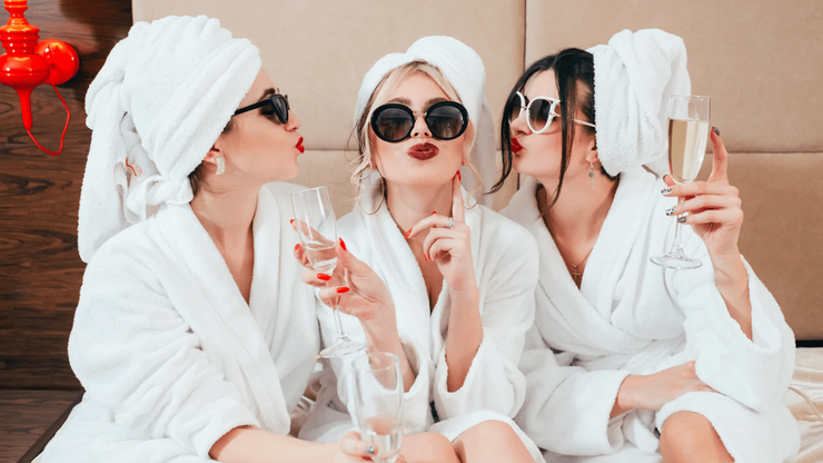 negle i københavn, frederiksberg, nørrebro, vesterbro, østerbro, nordsjælland, odense, aarhus. Negle, neglebehandling, shellac, lash lift, brow lift, makeup og hår styling, brudestyling, makeup, klipning, shellac i københavn, skønhedssalon, neglesalon, klinik